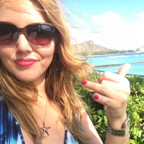 Meet your Posher, Cassandra - Picture 2 of 10